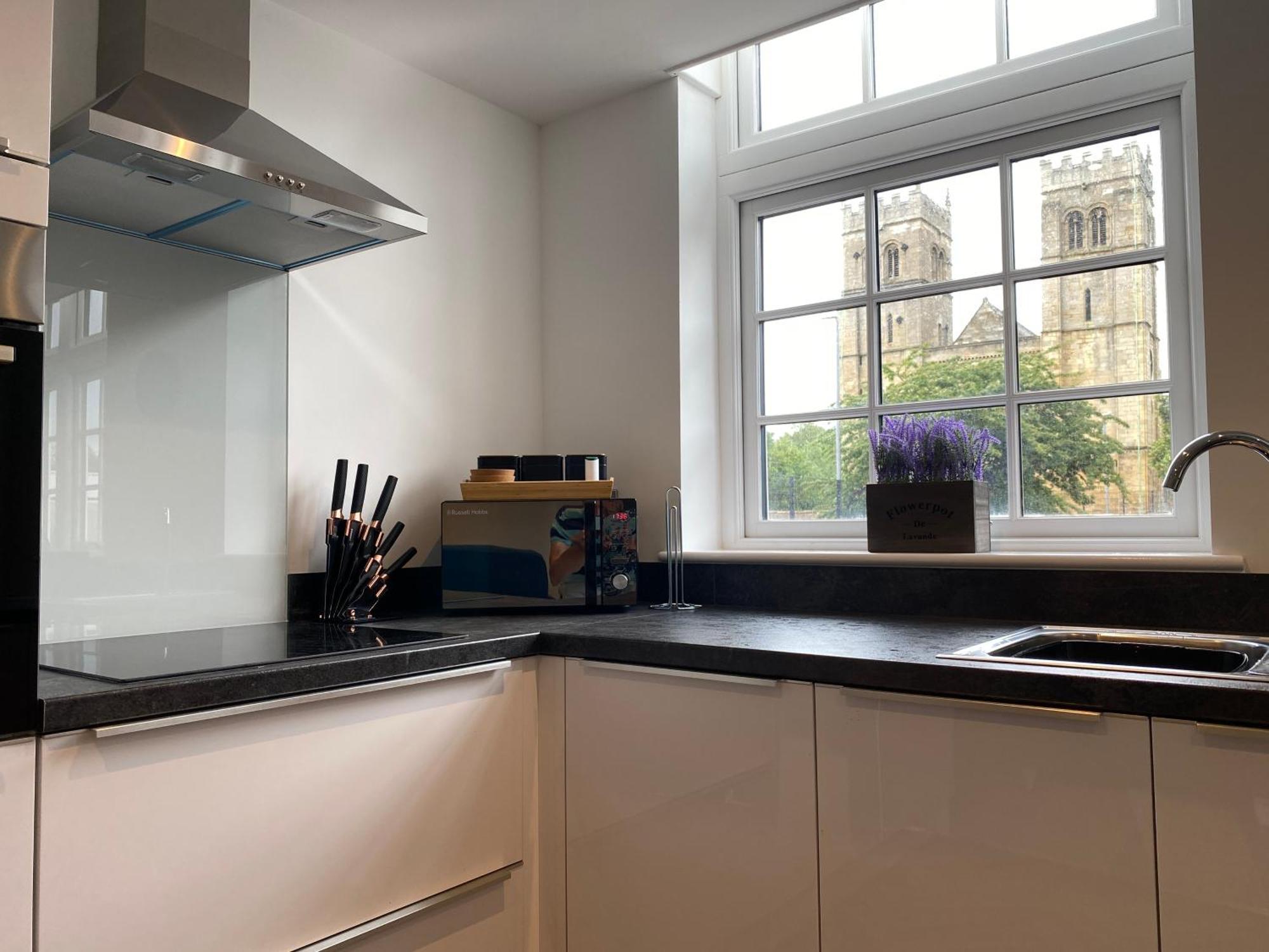 Stylish & Contemporary 2-Bed Townhouse - Parking - Wi-Fi - Netflix Worksop Exterior foto