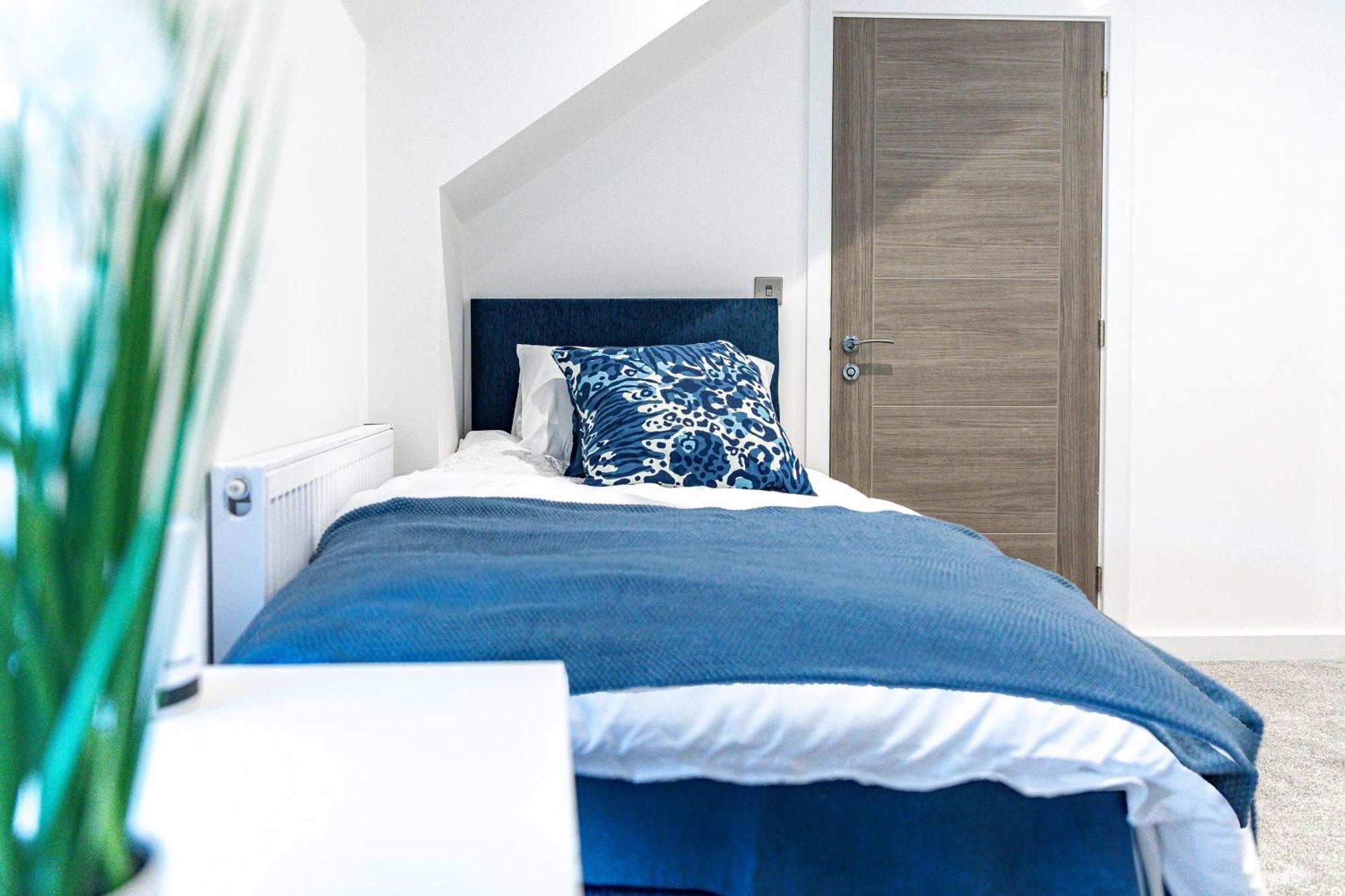 Stylish & Contemporary 2-Bed Townhouse - Parking - Wi-Fi - Netflix Worksop Exterior foto