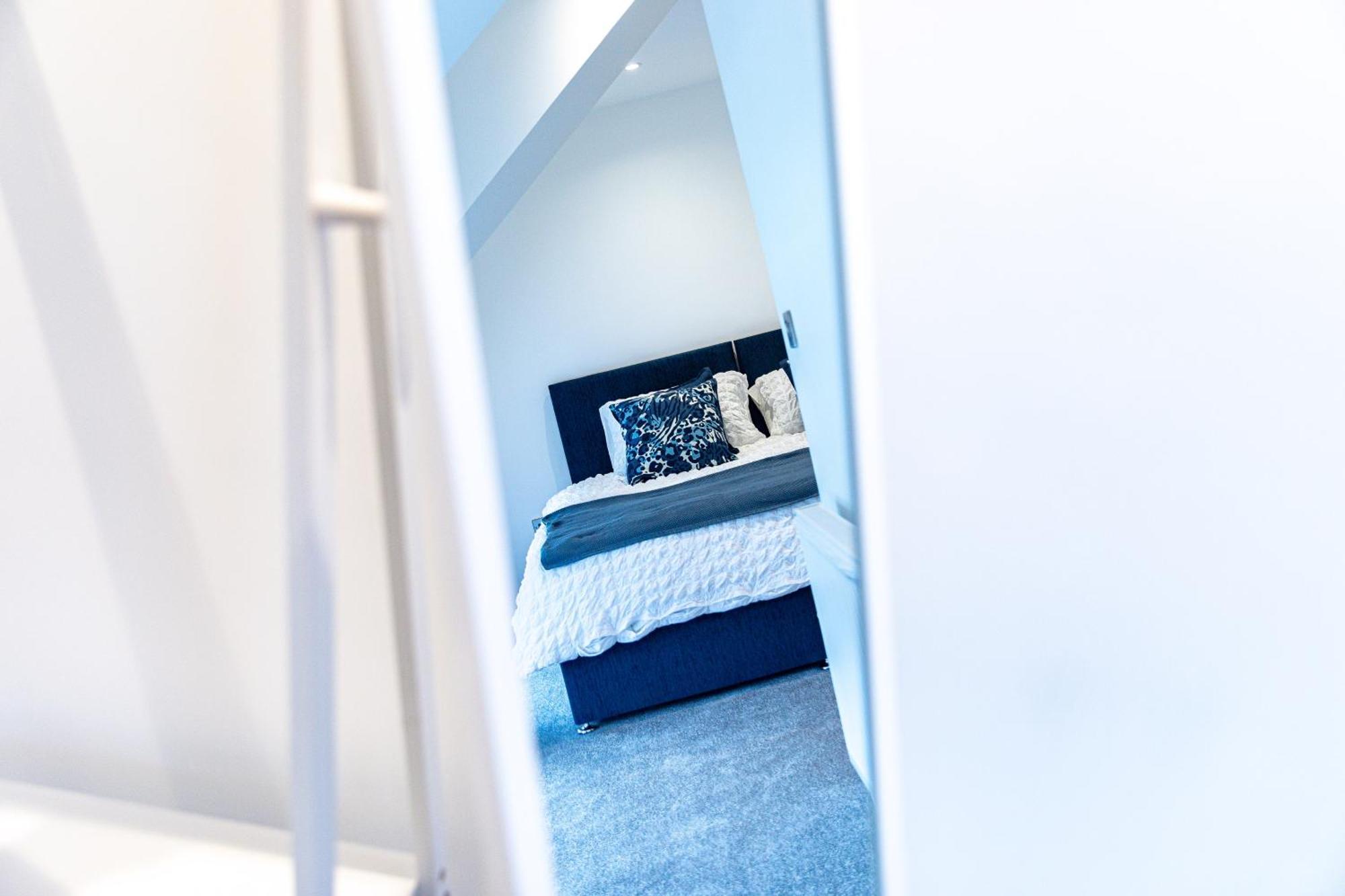 Stylish & Contemporary 2-Bed Townhouse - Parking - Wi-Fi - Netflix Worksop Quarto foto