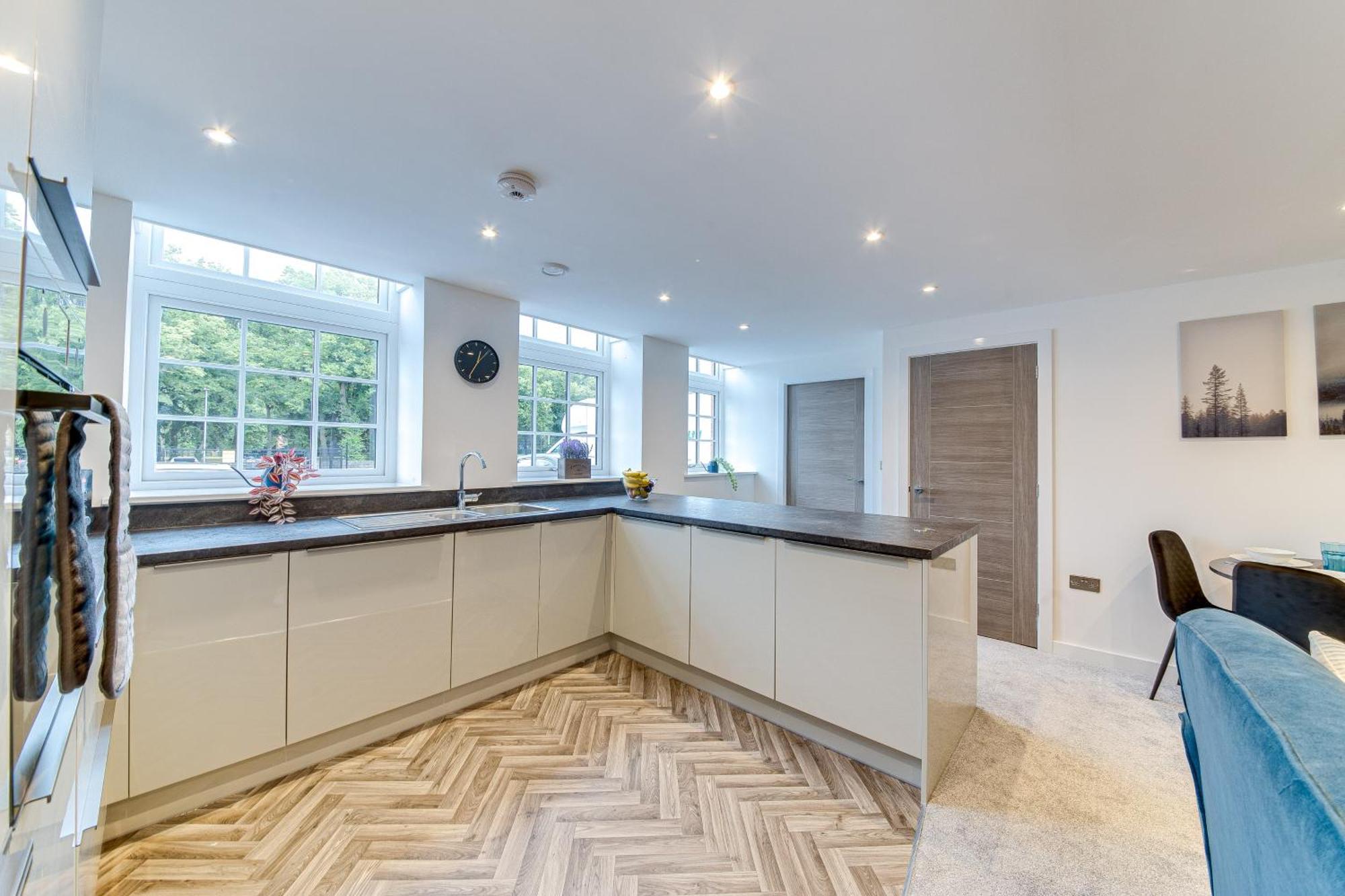 Stylish & Contemporary 2-Bed Townhouse - Parking - Wi-Fi - Netflix Worksop Quarto foto