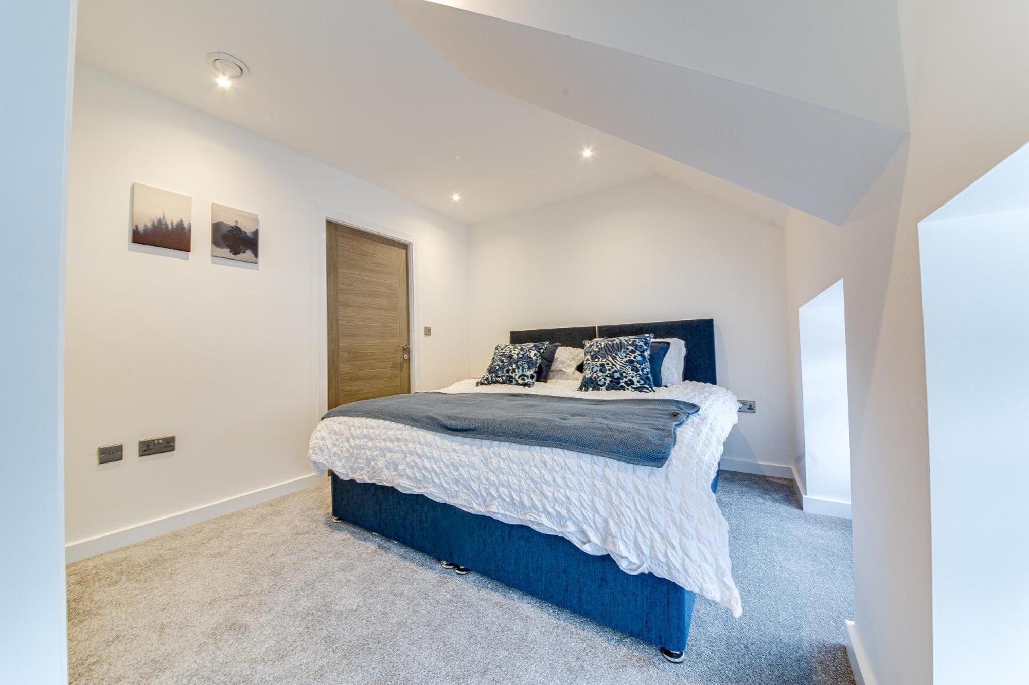 Stylish & Contemporary 2-Bed Townhouse - Parking - Wi-Fi - Netflix Worksop Quarto foto