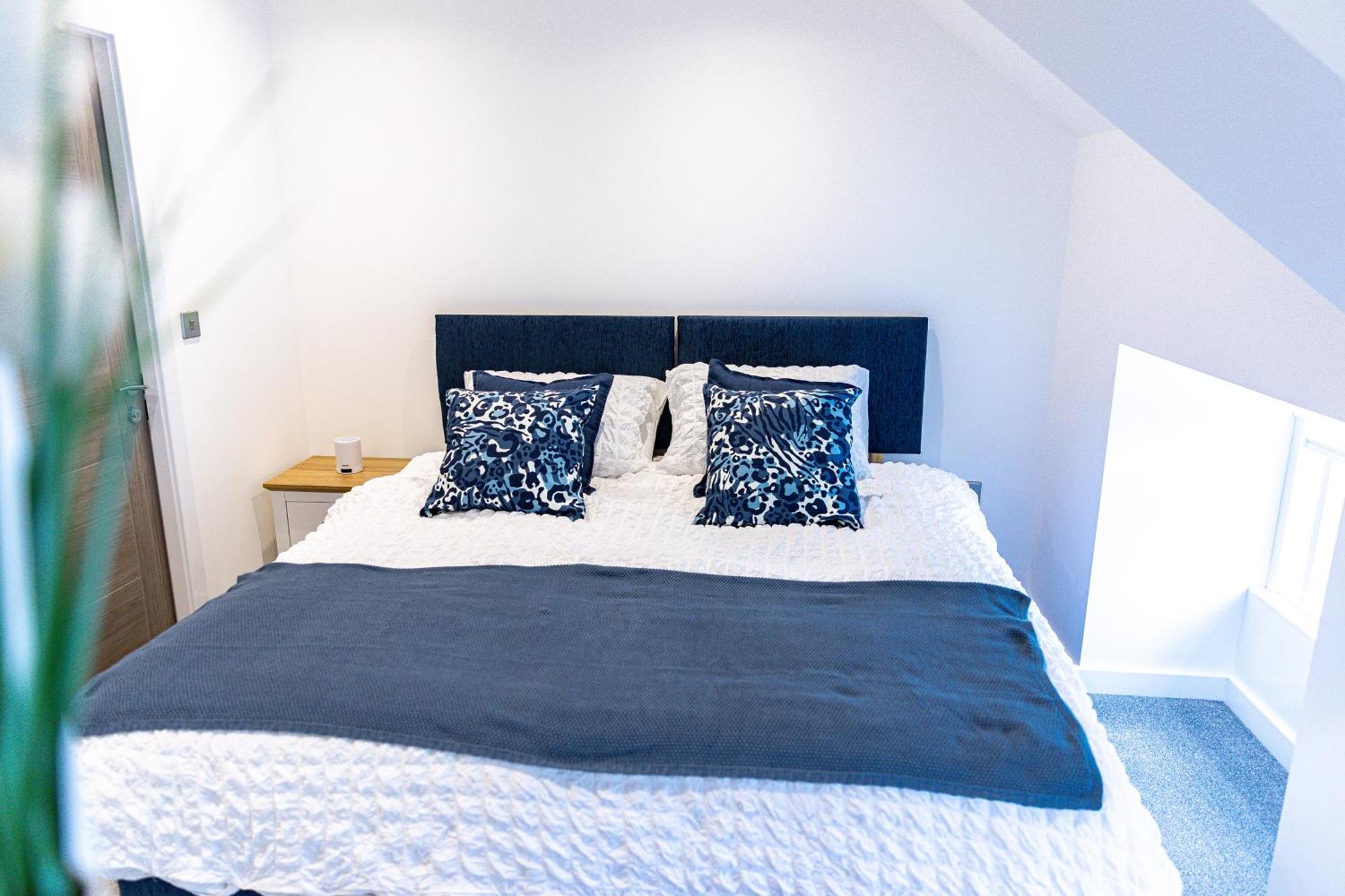 Stylish & Contemporary 2-Bed Townhouse - Parking - Wi-Fi - Netflix Worksop Exterior foto