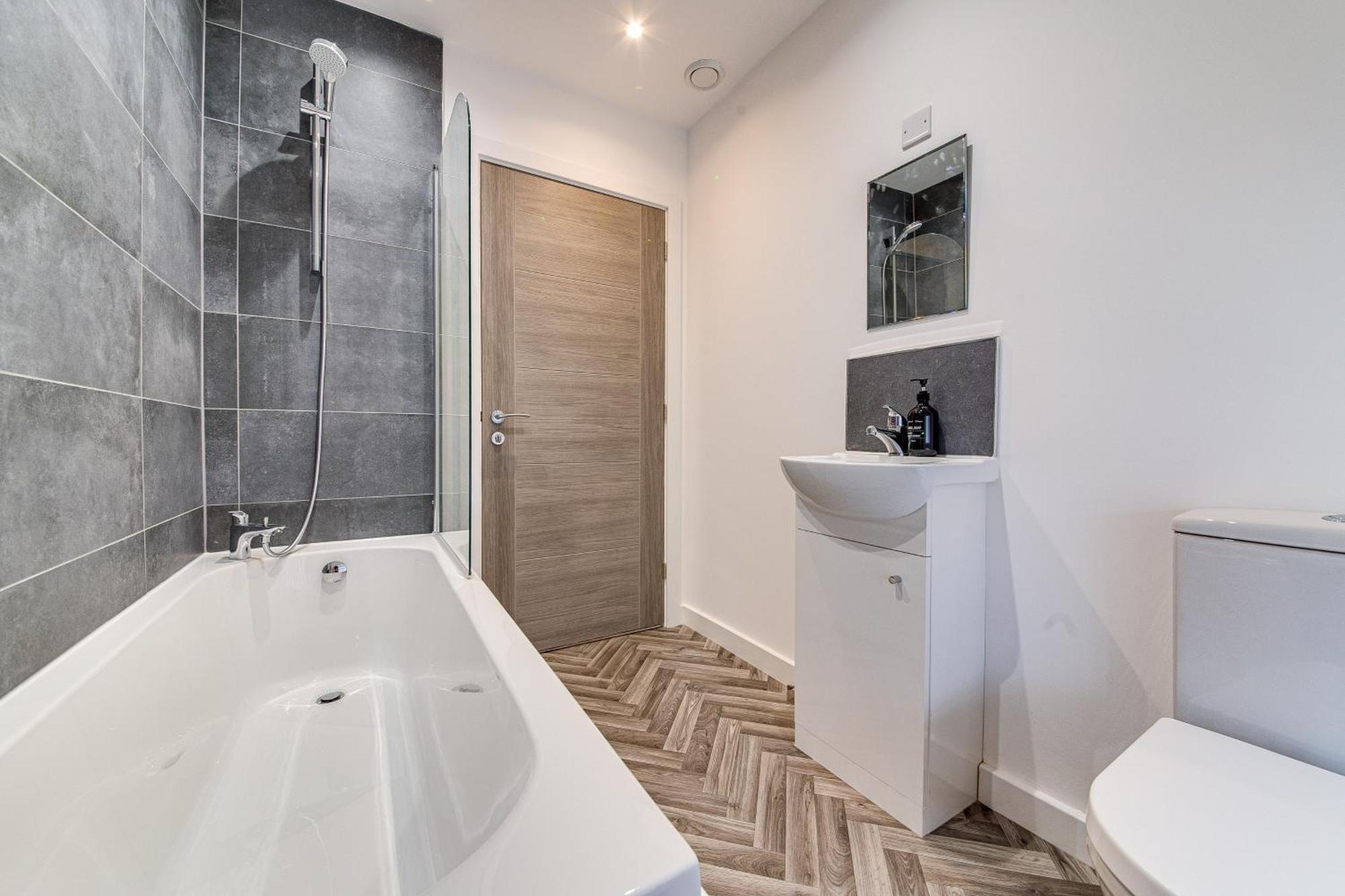 Stylish & Contemporary 2-Bed Townhouse - Parking - Wi-Fi - Netflix Worksop Quarto foto