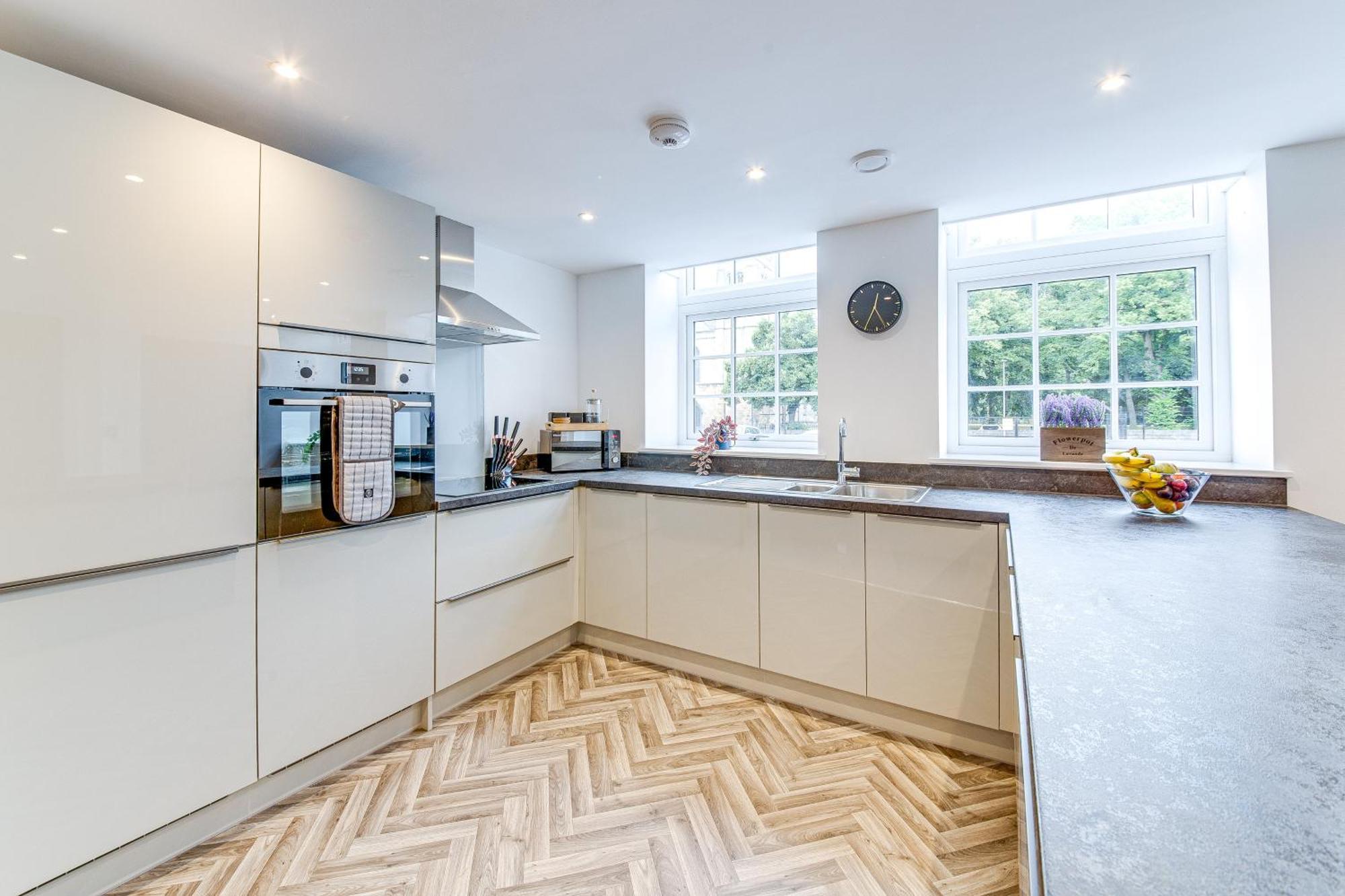Stylish & Contemporary 2-Bed Townhouse - Parking - Wi-Fi - Netflix Worksop Exterior foto